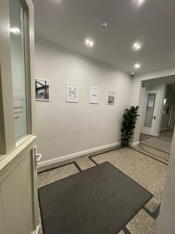Ahoi Hostel Hamburg Bagian luar foto