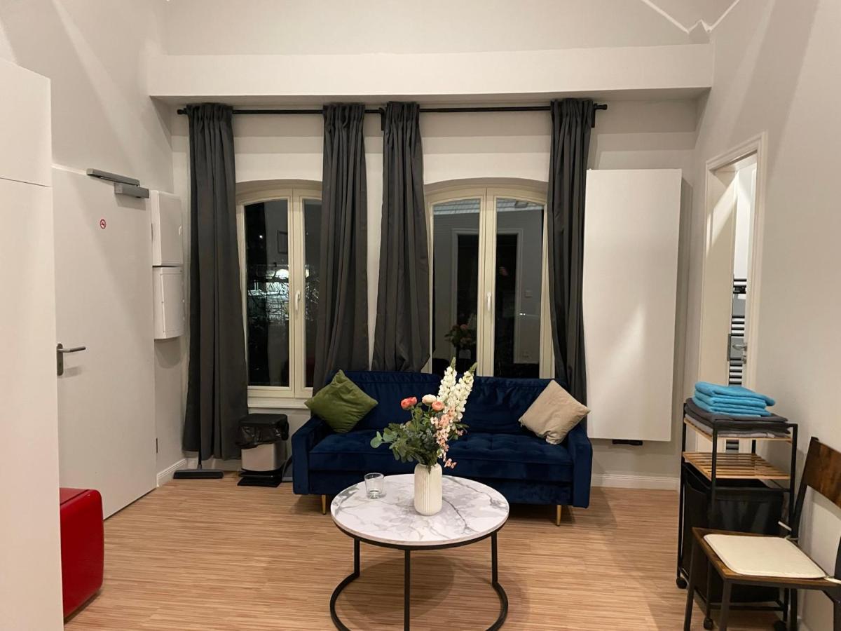 Ahoi Hostel Hamburg Bagian luar foto