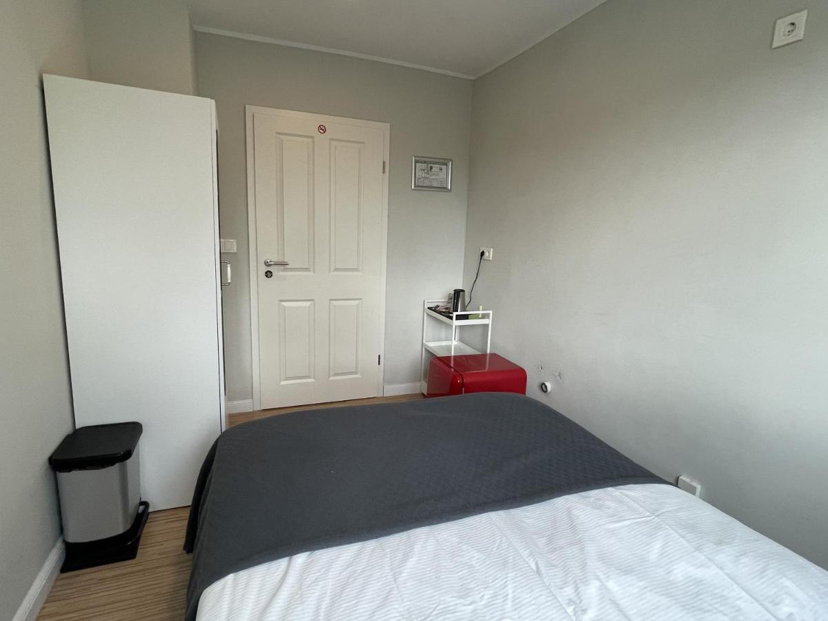 Ahoi Hostel Hamburg Bagian luar foto